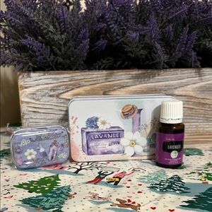 New Young Living Lavender Essential Oil and Tin Set